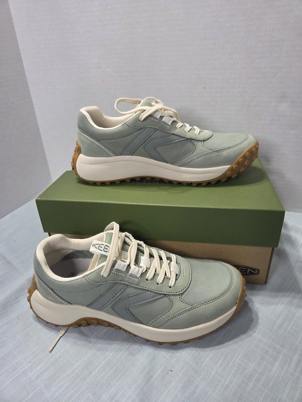 KEEN KS86 Women's Mint Green Lace-Up Sneaker Size 8